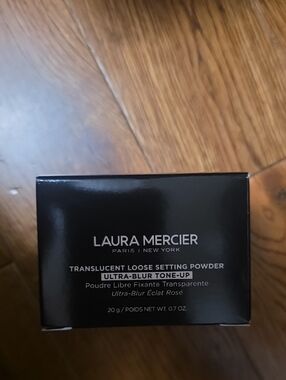 LAURA MERCIER Translucent Loose Setting Powder - Rose